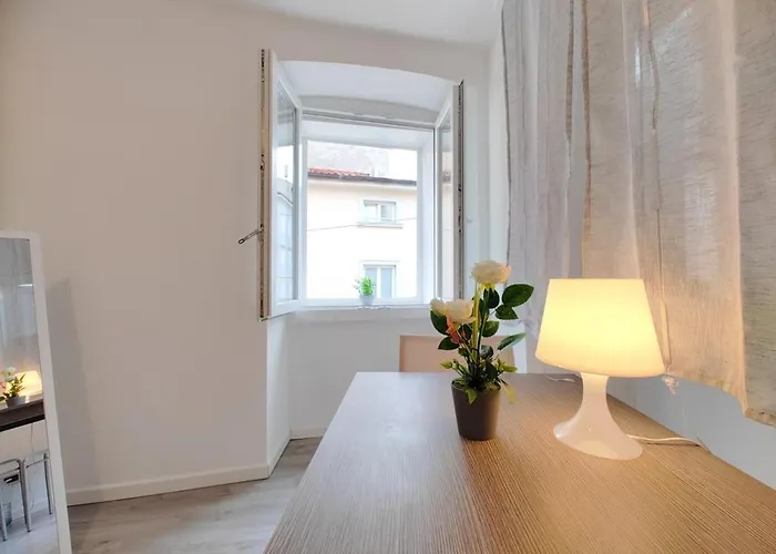 Апартаменты Zar 1 *