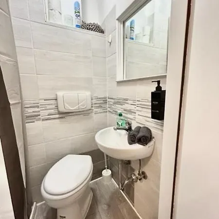 Apartment Zar 1 *